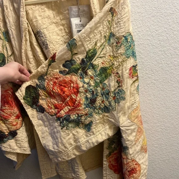 Magnolia Pearl floral kimono - Picture 9 of 16